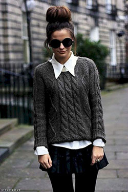 Stylish Street Style Cute Winter Outfits: shirts,  Celana chino,  Messy Bun Outfits  