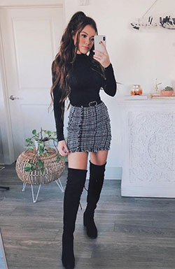 Winter outfits with pencil skirts for teen girls: Polo neck  