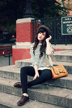 Shoe Trends outfits idea, Oxford shoe, Slip-on shoe: Slip-On Shoe,  Oxford shoe,  Girl Shoe Trends  