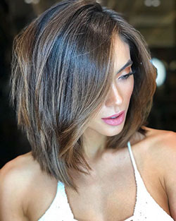 Medium short layered haircuts, Bob cut: Bob cut,  Hairstyle Ideas,  Brown hair,  Short hair,  Layered hair,  Hair highlighting,  Bob Hairstyles  