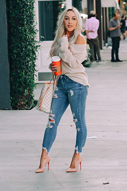 Casual fall wear for hot look: Ripped Jeans,  Louis Vuitton,  Fall Outfits  