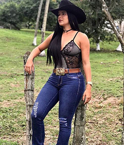 Modern Cowgirl Jeans Outfits: Cowgirl Costume  