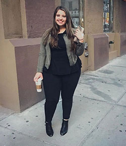 Leggings Ideas For Thick Curvy Girls: winter outfits,  Jean jacket,  Plus size outfit,  Legging Outfits  