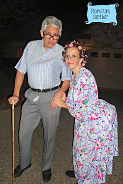 Funny couple Halloween costumes ideas: Halloween costume,  party outfits,  Baby shower,  Couples Halloween Costumes  