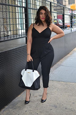 Jumpsuits for curvy women: Romper suit,  Spaghetti strap,  Sleeveless shirt,  Clothing Ideas,  Jumpsuits Rompers,  Capri pants,  Legging Outfits  