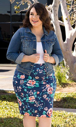 Plus size floral wrap skirt outfits: Plus size outfit,  Plus-Size Model,  Clothing Ideas,  Pencil skirt,  Animal print  