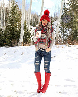 Snowing Outfit/Snow Outfit Ideas, Winter clothing, Fashion boot: Ripped Jeans,  winter outfits,  Boot Outfits,  Snow Outfits  