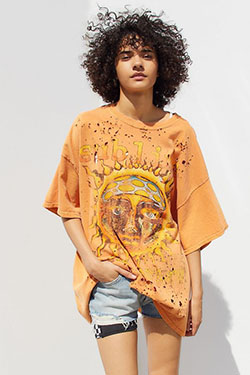 Classic & stylish urban outfitters: shirts,  Urban Outfitters,  T-Shirt Outfit  