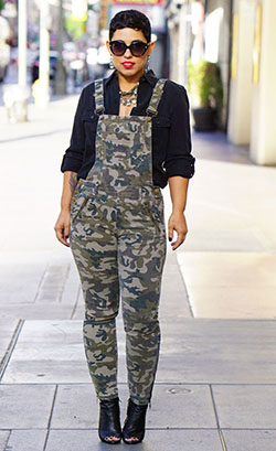 Lovely outfit ideas for fashion model, Street fashion: fashion model,  Fashion week,  Camo Pants,  Military camouflage  