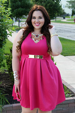 Plus size pink outfit cute bday ideas: party outfits,  Cocktail Dresses,  Backless dress,  Plus size outfit,  Clothing Ideas,  Plus-Size Birthday Outfit  