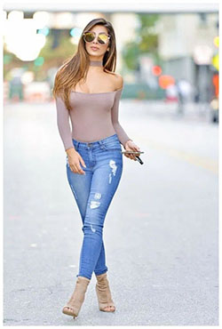 Summer casual jean outfits, Slim-fit pants: Ripped Jeans,  Slim-Fit Pants,  Low-Rise Pants,  Outfits With Heels  