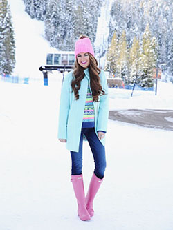 Easy to put together outfit. tahoe outfits, Hunter Boot Ltd: winter outfits,  Snow Outfits  