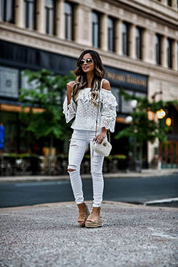 Outfits With Heels And Jeans, street fashion photography, Fashion Love: fashion blogger,  Fashion show,  instafashion,  Outfits With Heels  