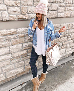 Tenue de vacances femme, Casual wear: Casual Outfits,  Uggs Outfits  