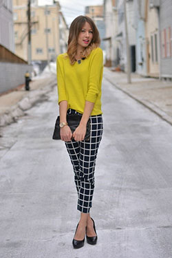 Black and white plaid pants outfit: Slim-Fit Pants,  Business casual,  Capri pants,  Business Outfits,  Checked Trousers  