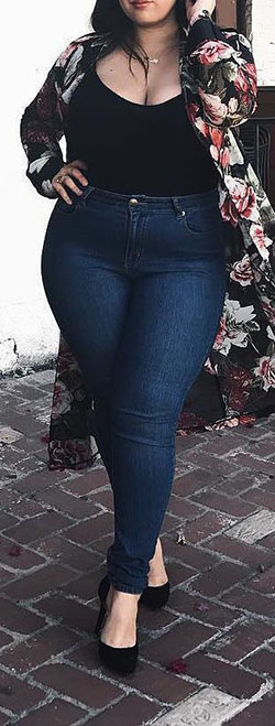 Bbw jeans high heels, Casual wear: Plus size outfit,  Denim skirt,  celebrity pictures,  Casual Outfits  
