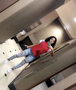 Instagram Baddie Outfits For School, Casual wear, Sleeveless shirt: Sleeveless shirt,  winter outfits,  Baddie Outfits,  Street Style,  Casual Outfits  