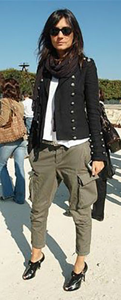 Winter Cargo Pant Outfits Women: cargo pants,  Slim-Fit Pants,  Vogue Paris  