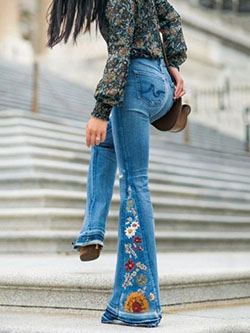 Embroidered jean bell bottoms, Casual wear: Denim Outfits,  Casual Outfits,  Skinny Women Outfits  