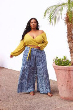 Outfits plus size photoshoot ideas: Plus size outfit,  Plus-Size Model,  Casual Outfits  