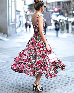 Flowy long floral dress, Maxi dress: Cocktail Dresses,  Evening gown,  Floral design,  Maxi dress,  Floral Dresses,  Floral Outfits  