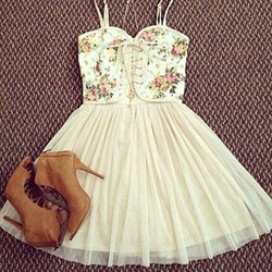 Beautiful short casual cute dress: Spaghetti strap,  Vintage clothing,  Skirt Outfits,  Floral design,  Casual Outfits  