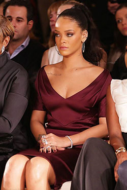 Rihanna fashion week front row: Fashion show,  Fashion week,  New York,  Haute couture,  Rihanna Hot Pics  