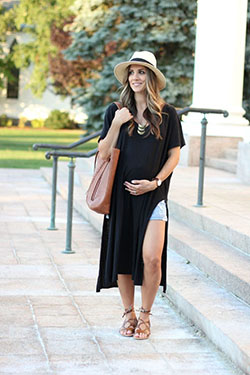 Outfit Ideas For Pregnant Ladies - Maternity Outfits, Little black dress, Side Slit Dress: Street Style,  Maternity Outfits  