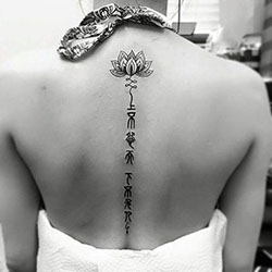 Spine tattoos for women, temporary tattoo: Body art,  Tattoo artist,  Temporary Tattoo,  Sexy Women,  Tattoo Ideas  
