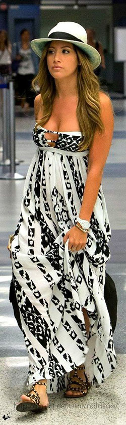 Maxi dress at airport: Strapless dress,  Maxi dress,  Maxi Dress Shoes  