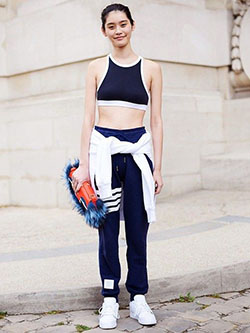 Chic Athleisure Outfits For Women: Sporty Outfits  