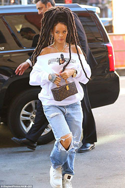 Rihanna dreads street style, Street fashion: Fashion week,  New York,  Street Style,  Rihanna Style  