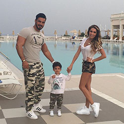 Matching family outfits instagram, Sandra Majani: couple outfits  