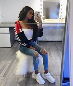OMG cute styles girl style 2019, We Heart It: Ripped Jeans,  Baddie Outfits,  Casual Outfits  