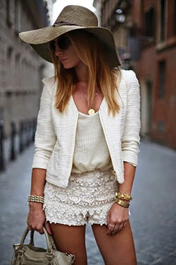 Worth trying these beautiful lace shorts outfit, Casual wear: Shorts Outfit,  Casual Outfits,  Lace short  