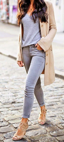 Cute outfits with grey jeans: Slim-Fit Pants,  Jeans Fashion,  Cashmere wool,  Street Style,  Casual Outfits,  Street Outfit Ideas  