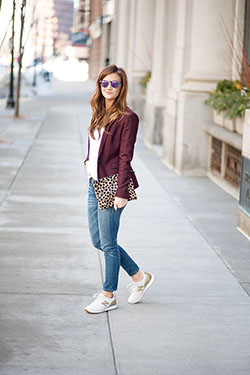 White and gold sneakers outfits: Navy blue,  Sneakers Outfit,  Street Style,  Casual Outfits  