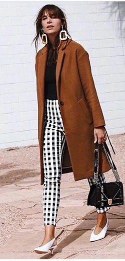Nice to see these outfit ideas winter 2019, Winter clothing: winter outfits,  Polo neck,  Trench coat,  Street Style,  Casual Outfits,  Street Outfit Ideas  