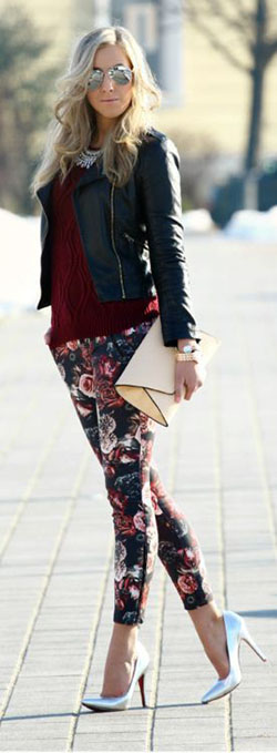 Check these great ideas for pantalon pitillo flores, PantalÃ³n Rosa: High-Heeled Shoe,  Slim-Fit Pants,  Floral Outfits  