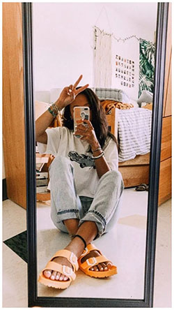 Take a look at this vsco outfits, VSCO girl: School Outfit,  Slim-Fit Pants,  fashion blogger,  Brandy Melville,  Casual Outfits,  VSCO girl  