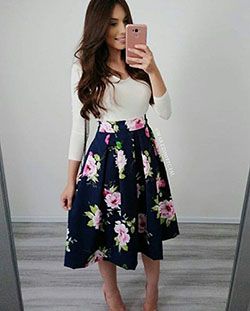 Floral skirt outfit ideas, Floral Skirt: Floral Skirt,  Floral Midi,  Casual Outfits,  Floral Dresses,  Twirl Skirt,  Flowy skirt,  Swing skirt  