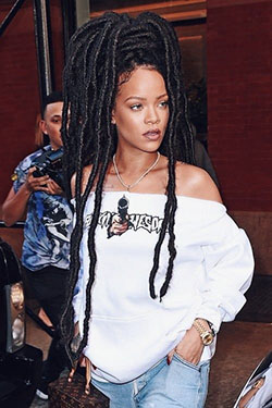 How to style rihanna faux locs, Box braids: New York,  Box braids,  Rihanna Best Looks,  Baddie Outfits  