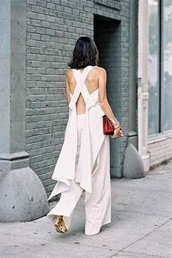 Simple Bare Back Outfits, Street fashion, Fashion design: Fashion photography,  fashion blogger,  Minimalist Fashion,  Street Style,  Bare Back Dresses  