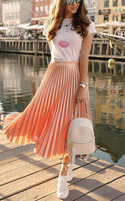 Peach pleated skirt outfit, Casual wear: Skirt Outfits,  Sports shoes,  Full plaid,  Casual Outfits  