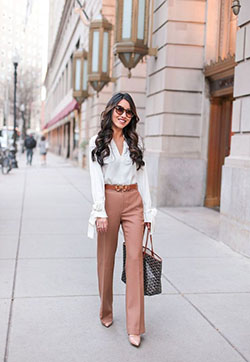 Perfectly styled business casual women, Business casual: Petite size,  Smart casual,  Business casual,  Casual Outfits,  Brown Outfit  