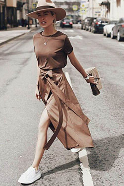 Wrap skirt with sneakers, Casual wear: Wrap Skirt,  Maxi dress,  Casual Outfits,  Street Outfit Ideas  