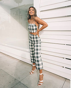 Two pieces outfit summer, Crop top: Crop top,  Sleeveless shirt,  Casual Outfits,  Brunch Outfit  