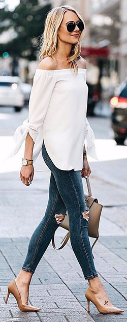 Classy jeans outfit ideas, Casual wear: High-Heeled Shoe,  Slim-Fit Pants,  Spring Outfits,  Street Style,  Casual Outfits  