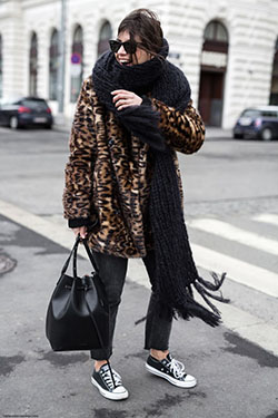 Street Style Outfits With Leopard Print Jackets, Fur clothing, Animal print: Fur clothing,  Animal print,  Fake fur,  Jacket Outfits  