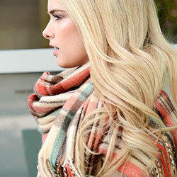 Dresses With Scarves, Hair coloring, Hair M: Long hair,  Hair Color Ideas,  Brown hair,  Layered hair,  Hair Care,  Scarves Outfits  